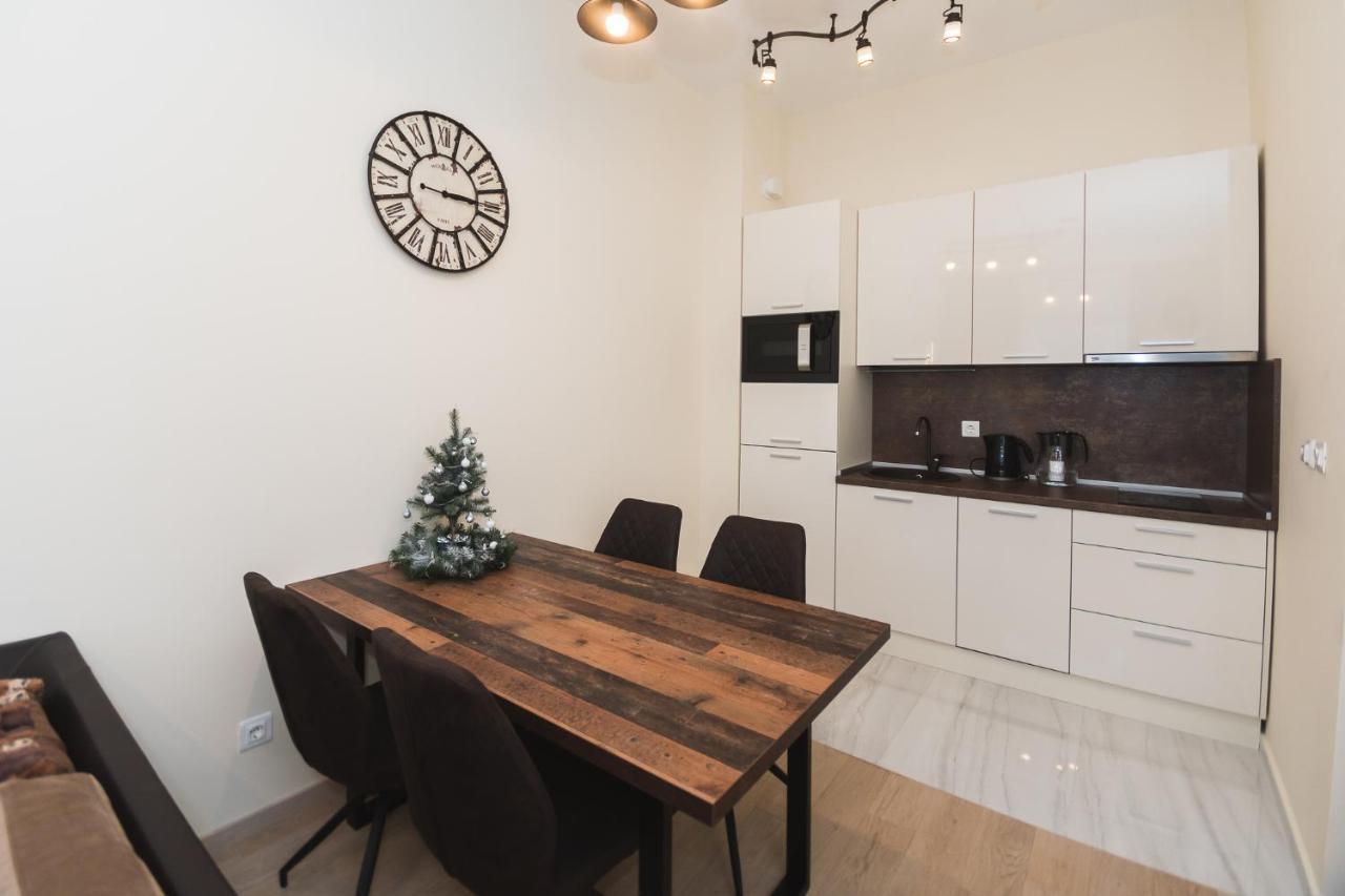 Montesun Boka Apartments Budva Ngoại thất bức ảnh