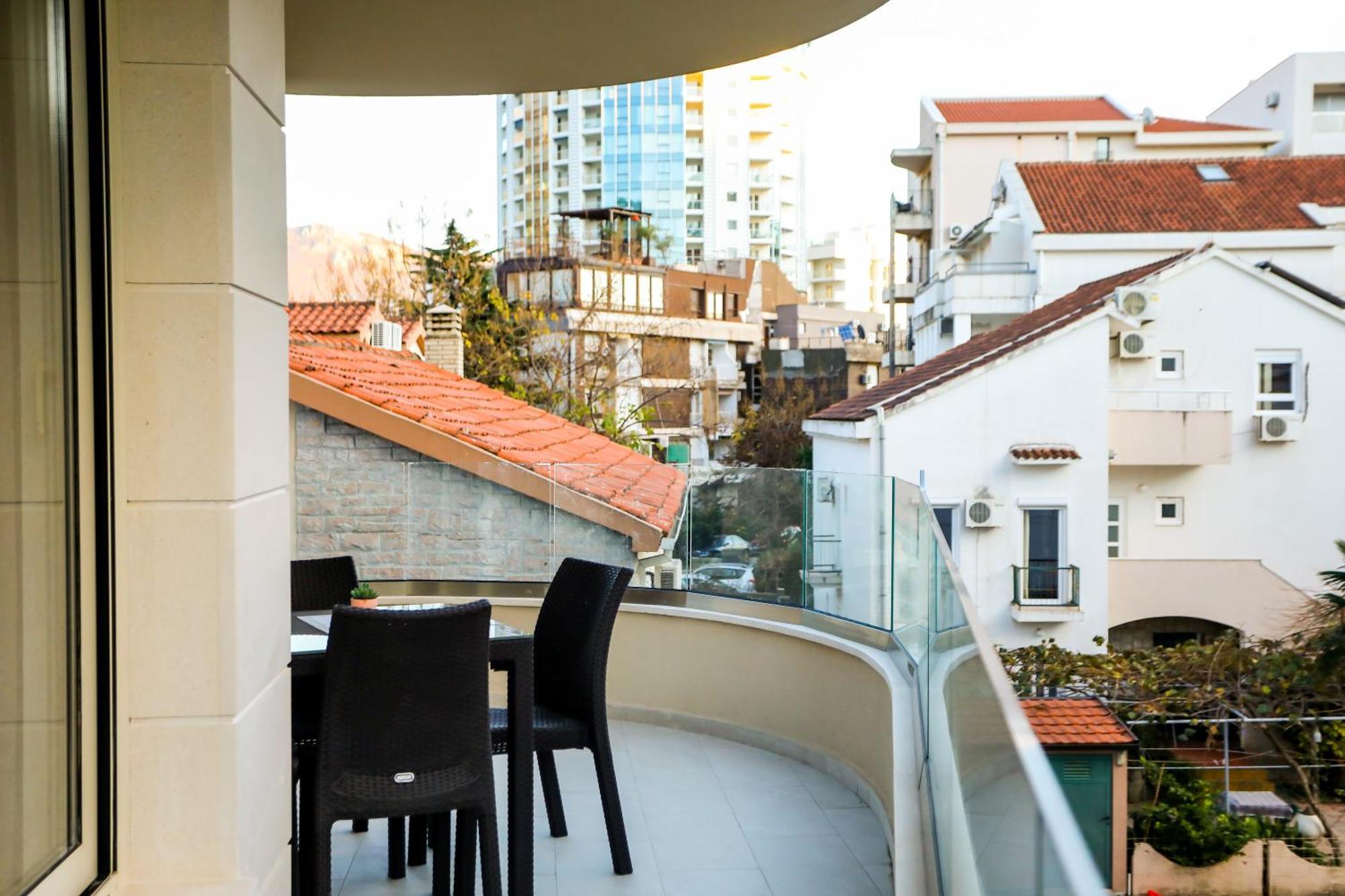 Montesun Boka Apartments Budva Phòng bức ảnh