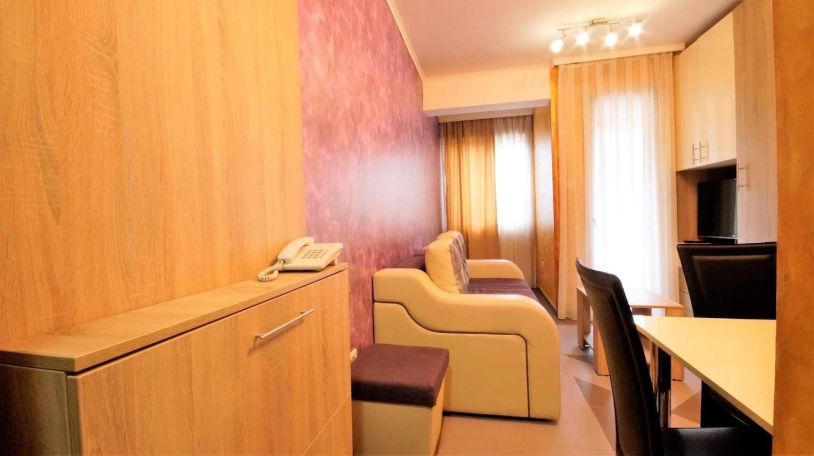 Montesun Boka Apartments Budva Ngoại thất bức ảnh